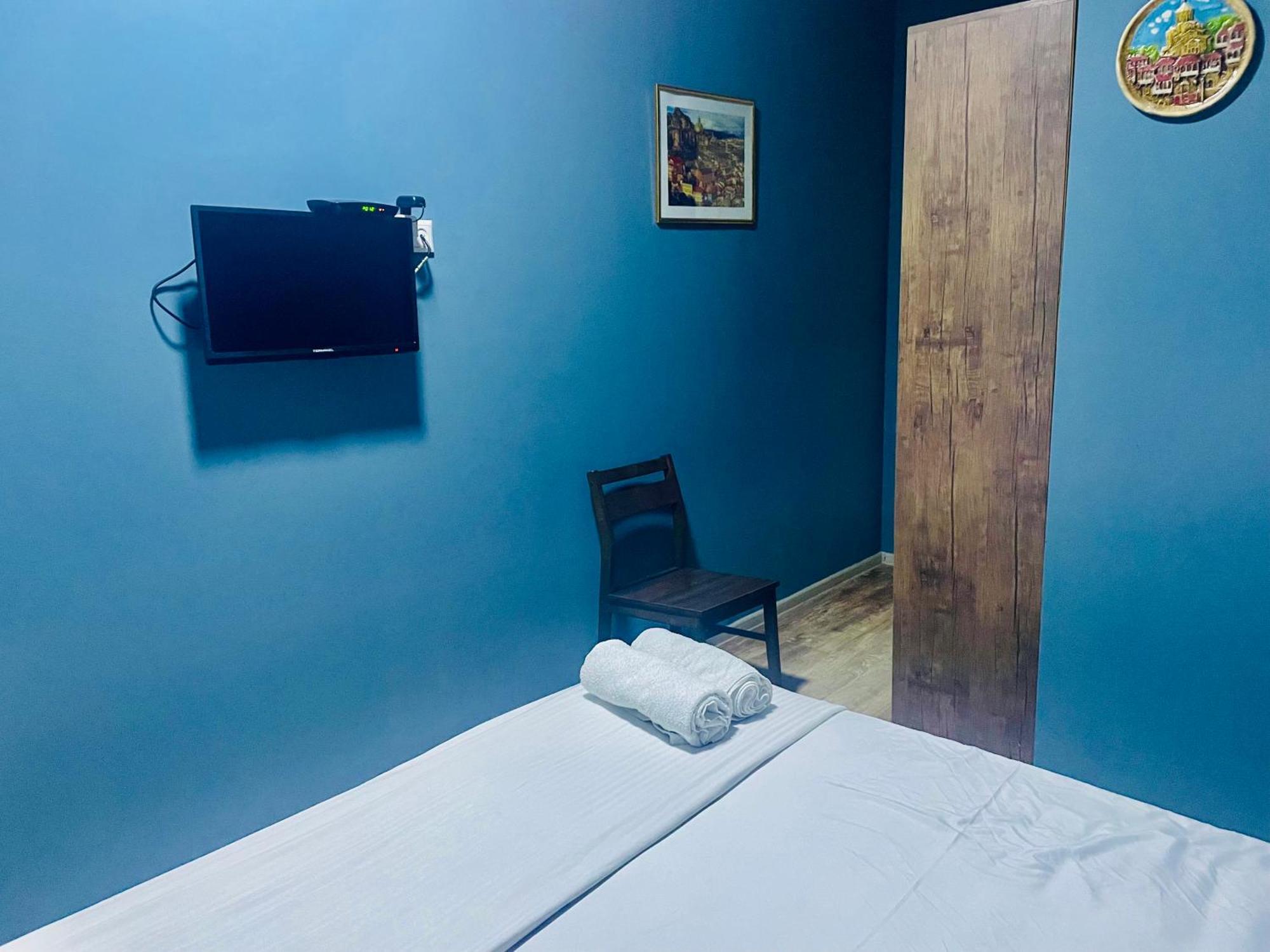 Hotel Klarastan Bon Voyage Тбилиси Екстериор снимка