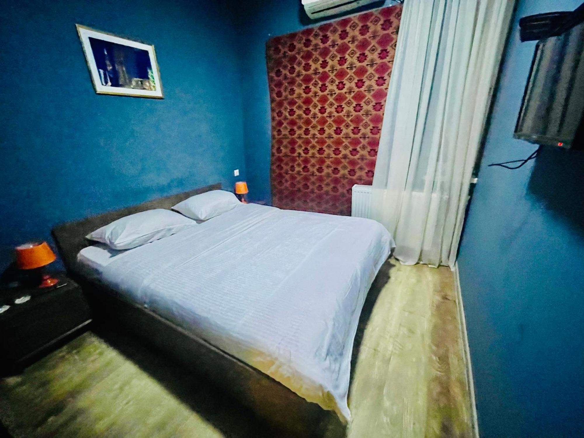 Hotel Klarastan Bon Voyage Тбилиси Екстериор снимка