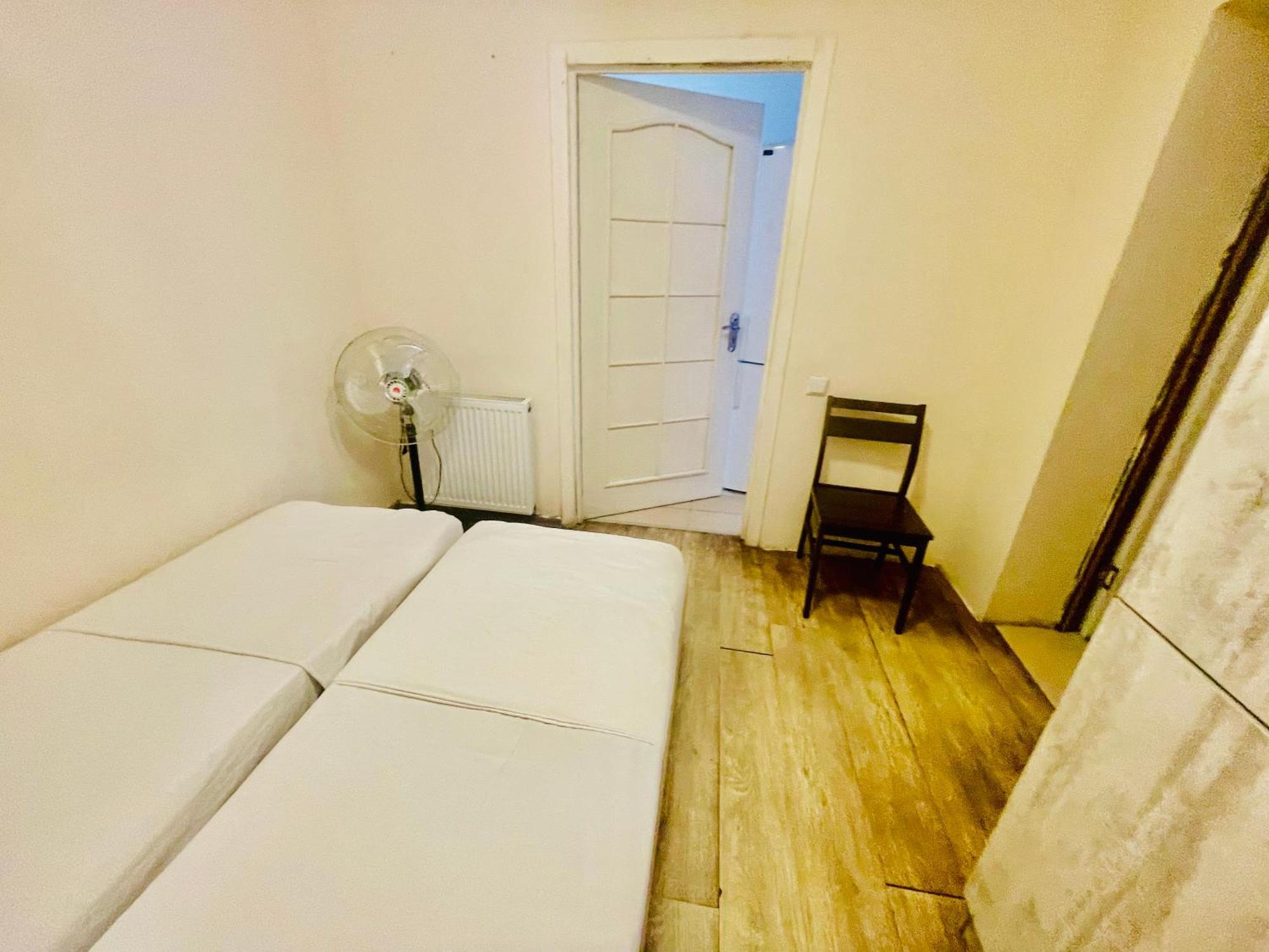Hotel Klarastan Bon Voyage Тбилиси Екстериор снимка